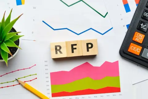 Wskaźnik ROA: Jak efektywnie zarządzać majątkiem firmy?